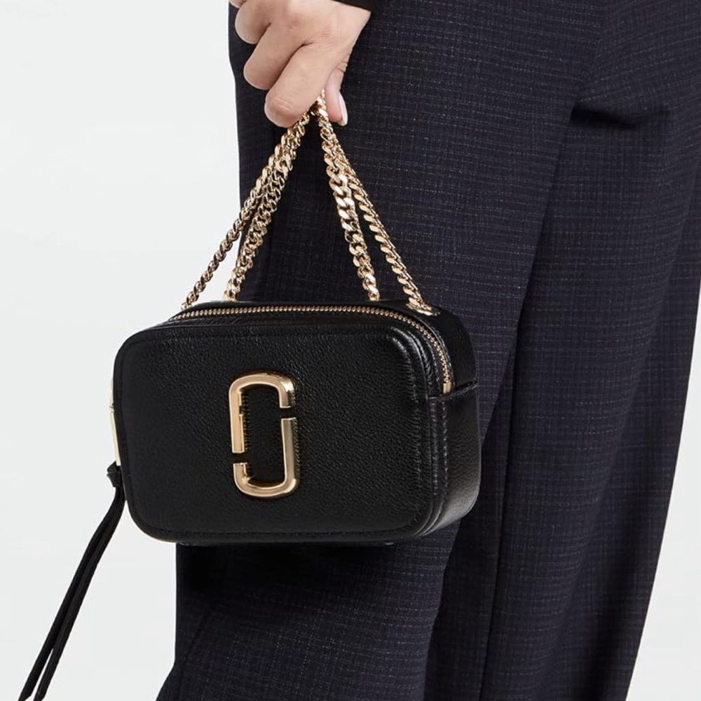 Marc Jacobs Black glam shot